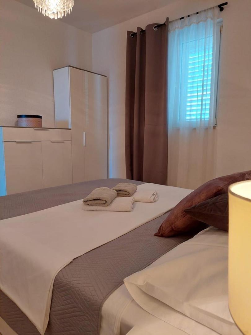 Apartment With Sea View In A1 Makarska